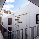 Apartamento con terraza en San Luis. Parking&Netflix
